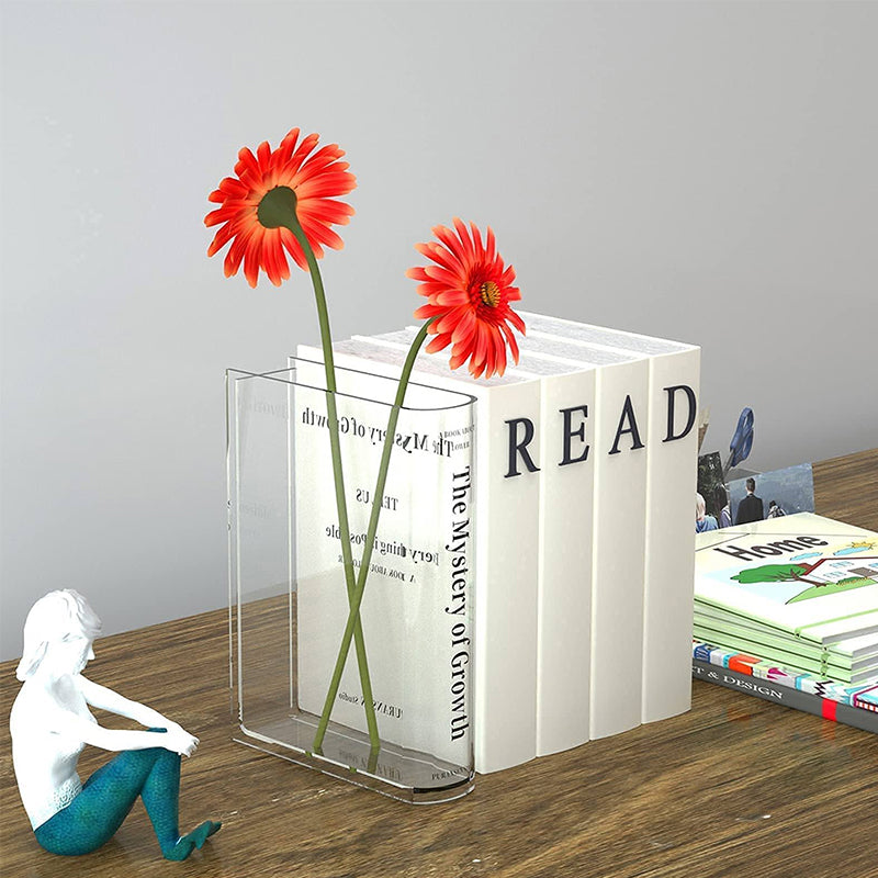 Book-shaped acrylic vase – Transparent design