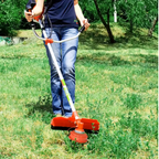 Trimmer-Aufsatz für kraftvolles Schneiden von Unkraut und Gras