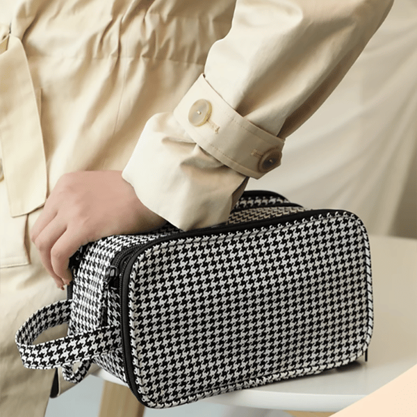 Cosmetic Bag with Compartments – Maximum Capacity