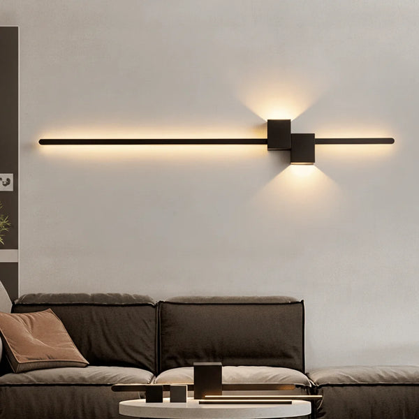 LED-Wandleuchte mit linearer Lichtführung – Modernes Design — technical_before_after.with_card_image
