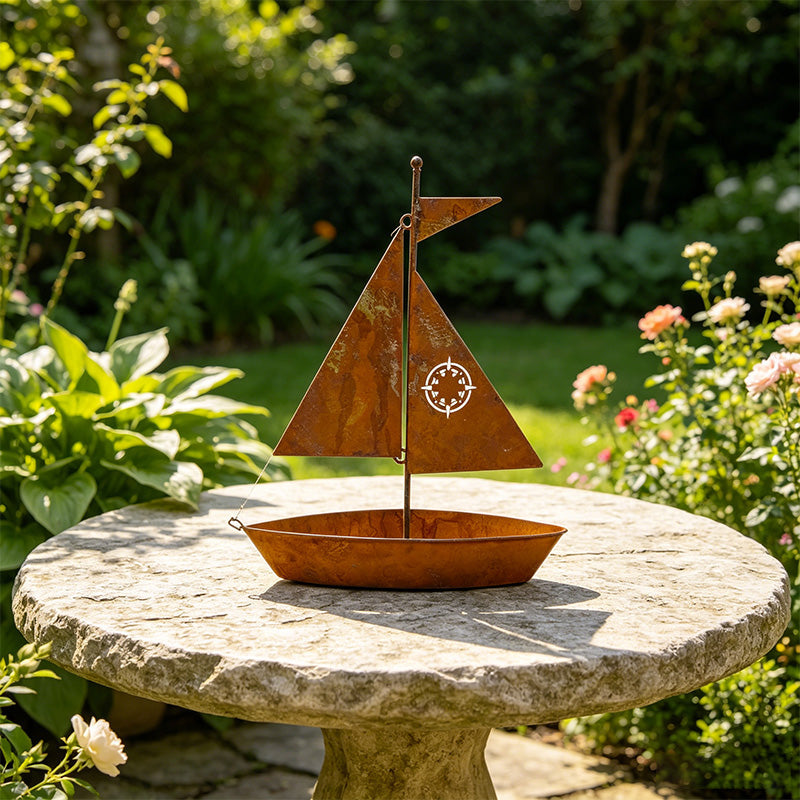 Segelboot-Pflanztopf Rost-Optik aus Eisen für Maritime Garten-Dekoration