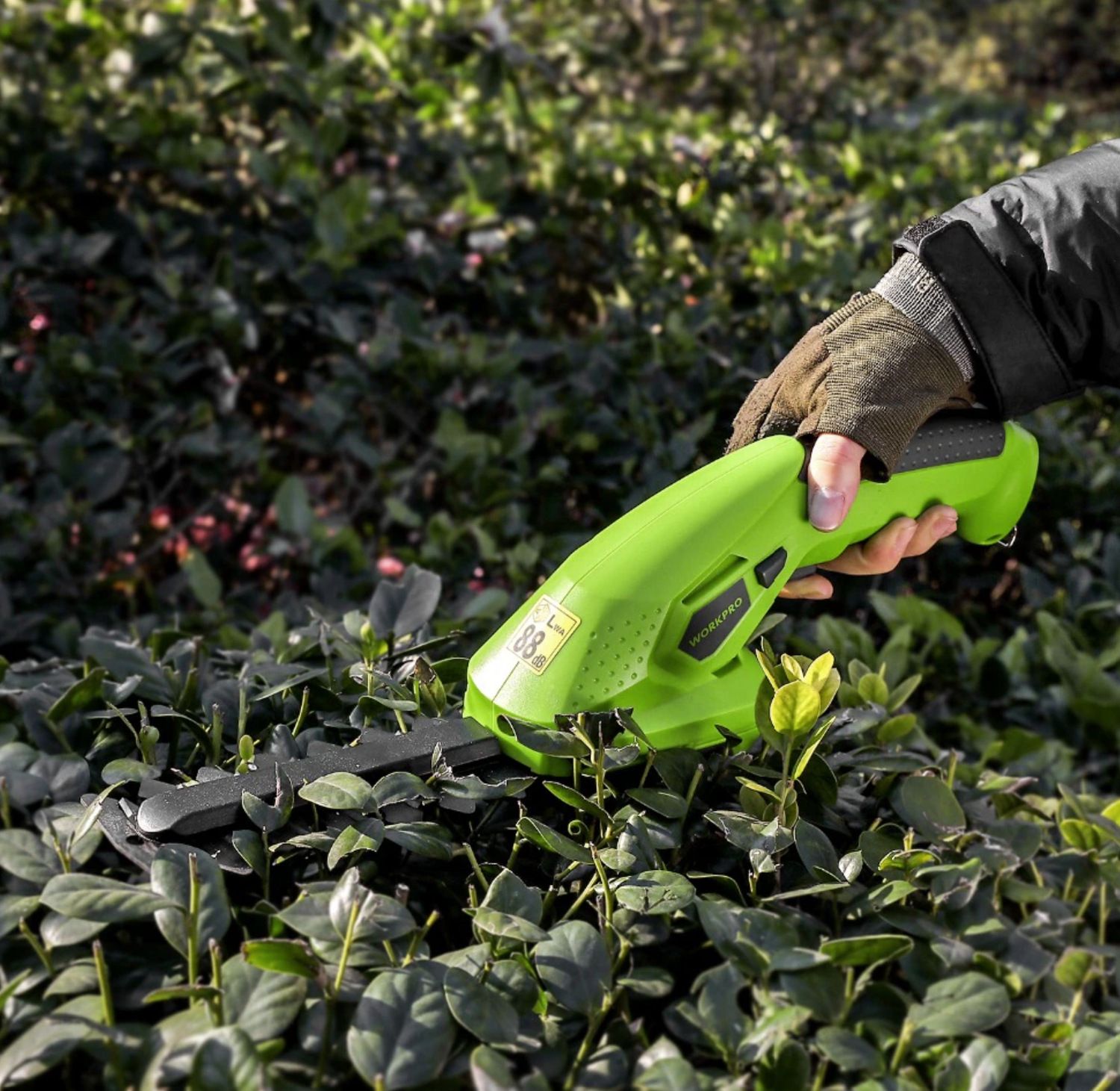 Cordless 2-in-1 Shrub Trimmer – Trim Hedges and Grass with One Device