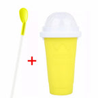 Slush maker cup with cooling core