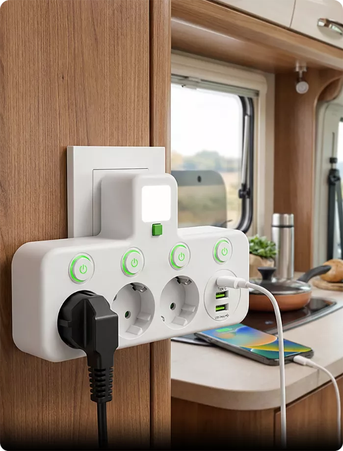 Steckdosenleiste mit USB-A, USB-C und integriertem Nachtlicht