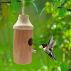 Kolibri-Futterhaus Holz mit Naturmotiv – 13 cm hoch, wetterfest