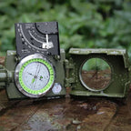 Navigationskompass mit Clinometer und Leuchteffekt