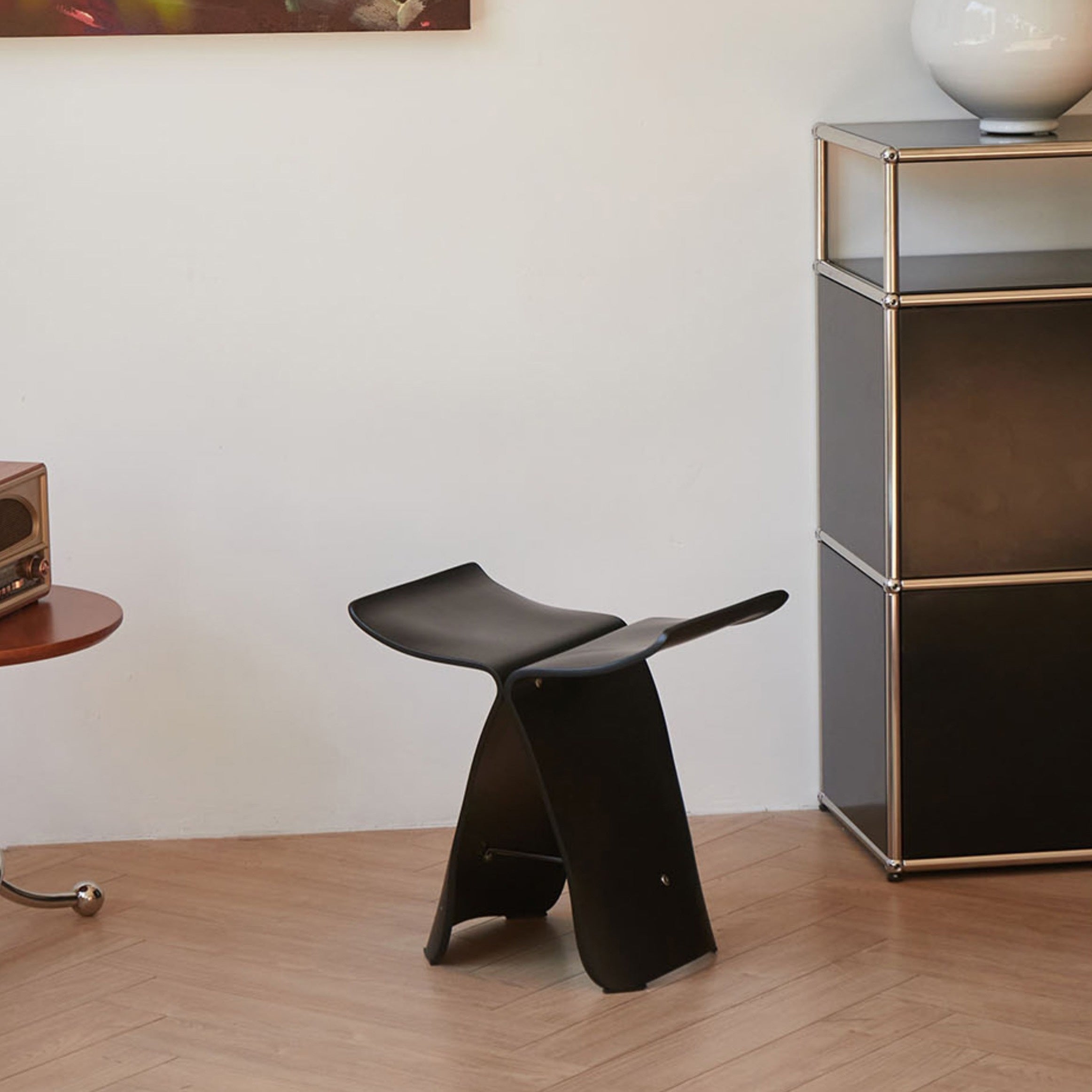 Vlinder-Hocker aus massivem Holz – Zeitloses Design