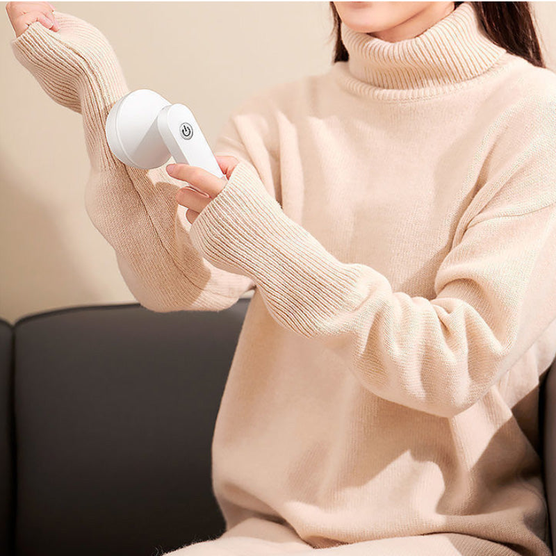 Electric rechargeable lint remover with stainless steel blade