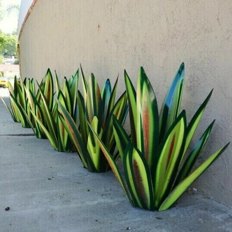 Solar agave lamp metal – Handmade for garden and terrace