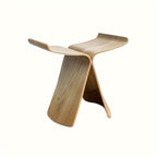 Vlinder-Hocker aus massivem Holz – Zeitloses Design