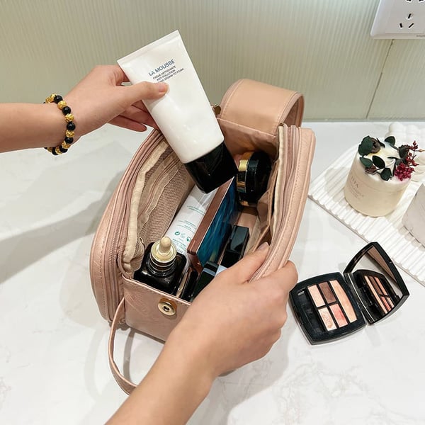 Cosmetic Bag with Compartments – Maximum Capacity