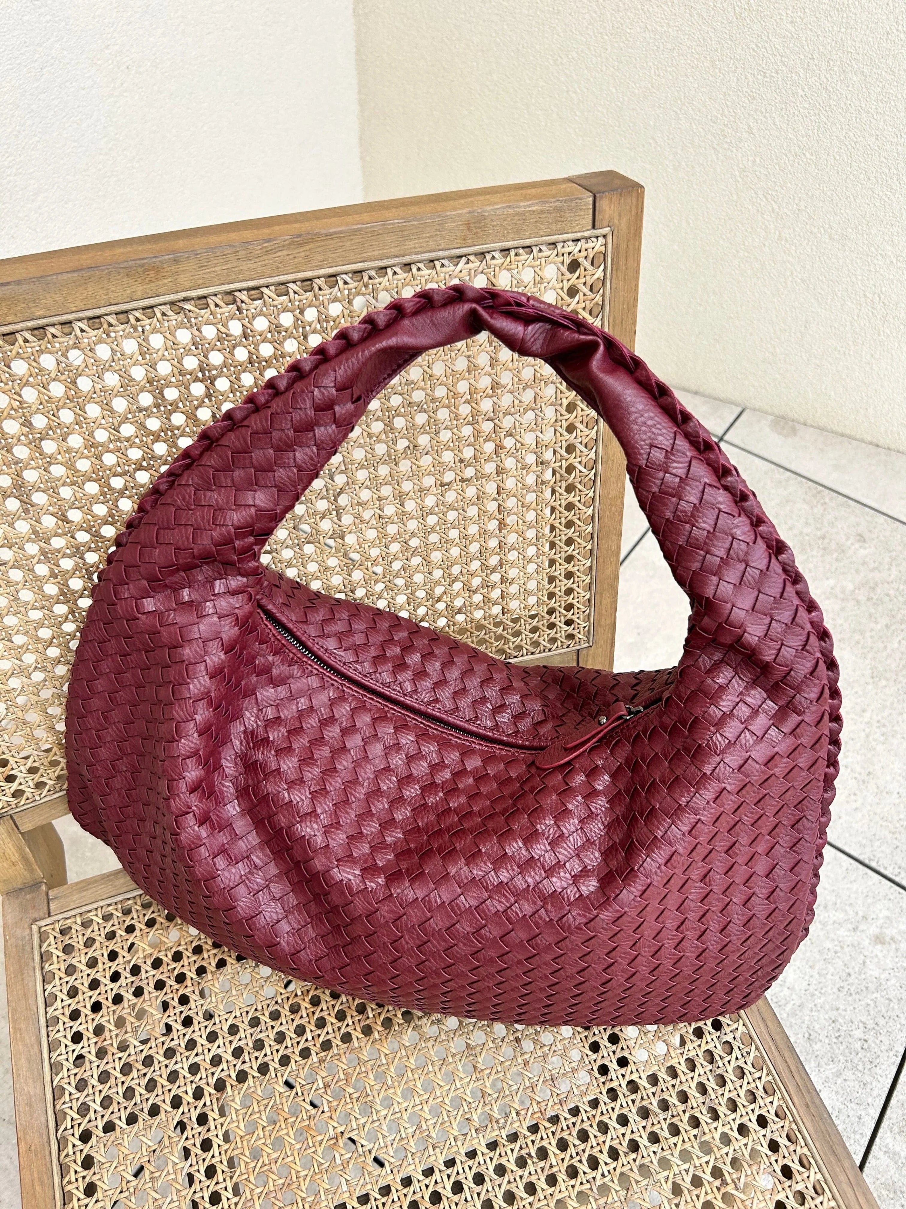 Geflochtene Leder-Hobo-Bag mit Reißverschluss