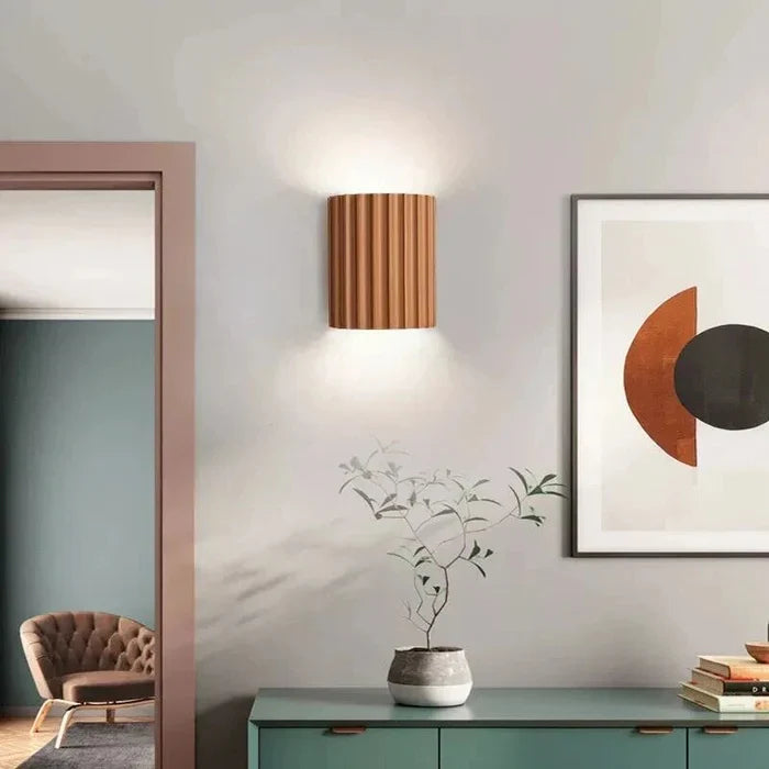 Resin Wall Lamp with Ribbed Shade – Modern Interior Design