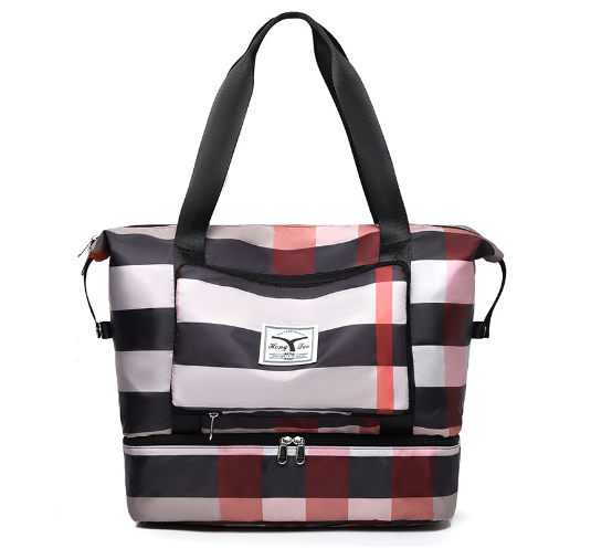 Foldable travel bag with wet compartment