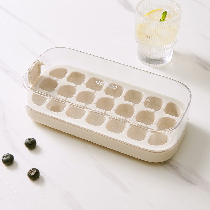 Eiswürfelform mit Pressmechanismus