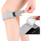 Knee brace with silicone patella support