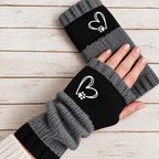 Strickhandschuhe fingerlos mit Herzmotiv