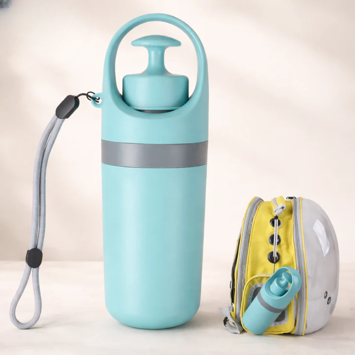 Dog Poop Grabber with Built-in Bag Dispenser – Touch-Free Cleaning