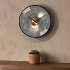 Silent wall clock Ø 20 cm – glass cover & metal hands, no ticking