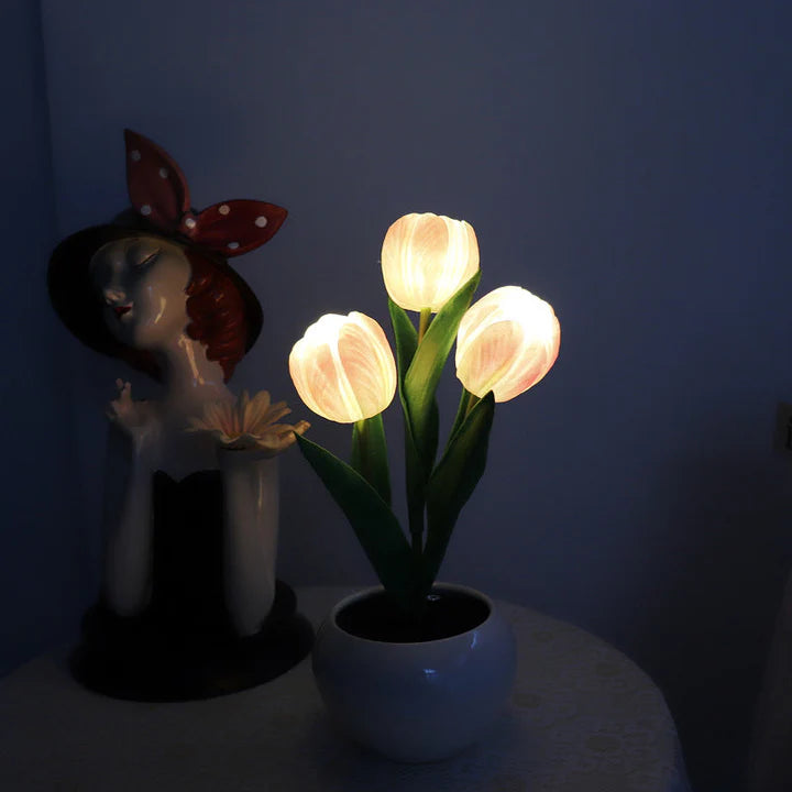 Tulip LED Table Lamp in Ceramic Pot – Warm Decorative Light