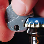 Mini Flaschenöffner Titan mit Damaszener Stahl Schneide