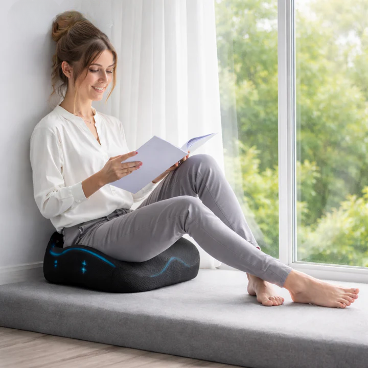 Ergonomic memory foam seat cushion with non-slip bottom