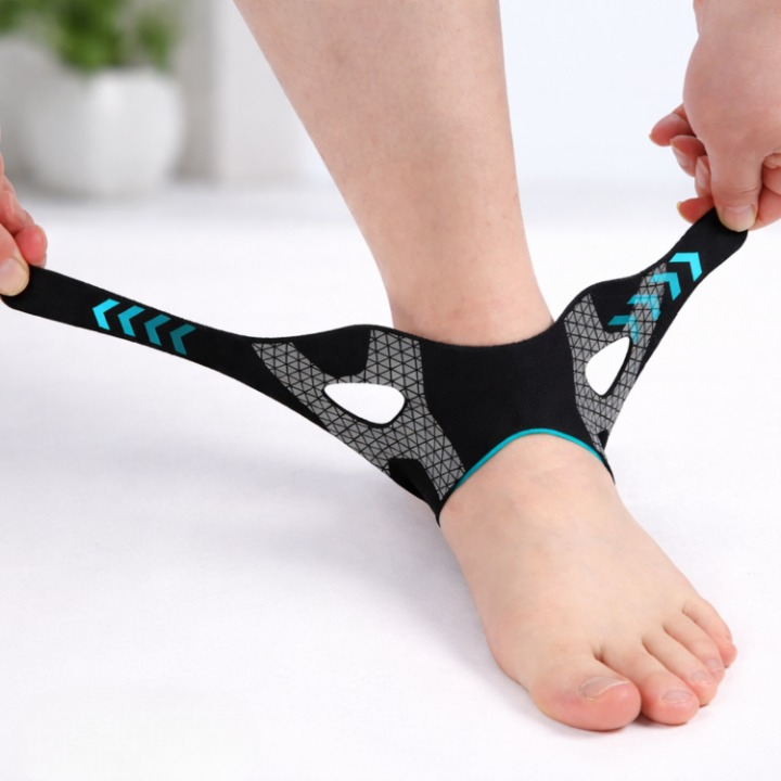 Ankle brace with Velcro closure for stability