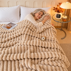 Fleece Kuscheldecke mit gerippter Struktur