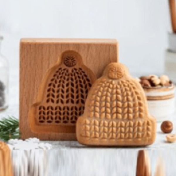 Holz-Backform mit handgeschnitzten Motiven