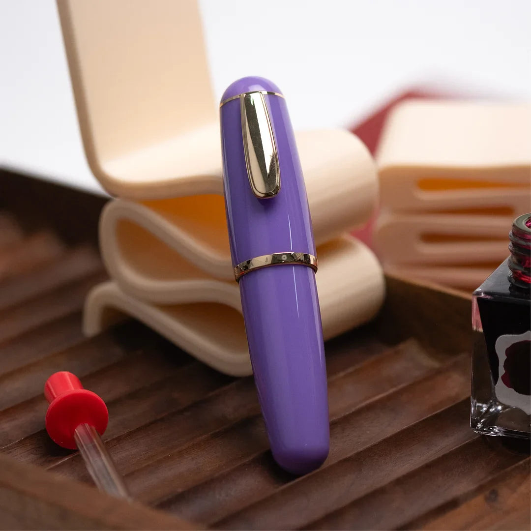 Fountain pen with fine nib and acrylic body