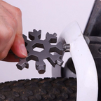 18-in-1 Multitool Edelstahl Schneeflocke-Design