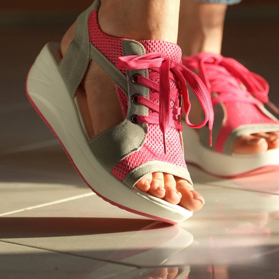 Women's sandals with laces – lightweight and breathable