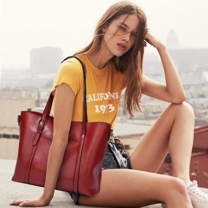 Leather handbag with large capacity and adjustable shoulder strap