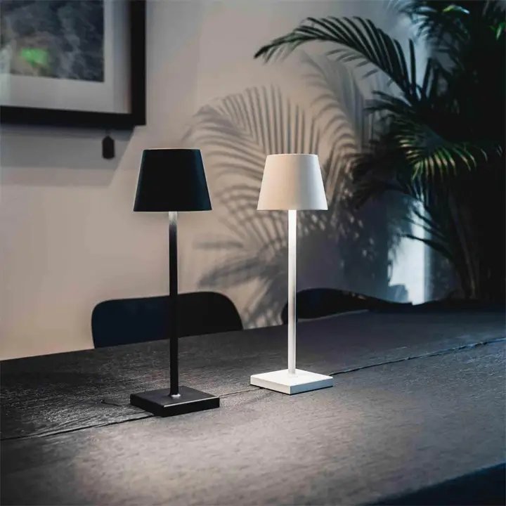 Wireless LED Table Lamp with Touch Dimmer – Cable-Free, Pure Atmosphere