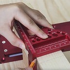 Winkellineal Aluminium mit Messkala und Bohrlöchern