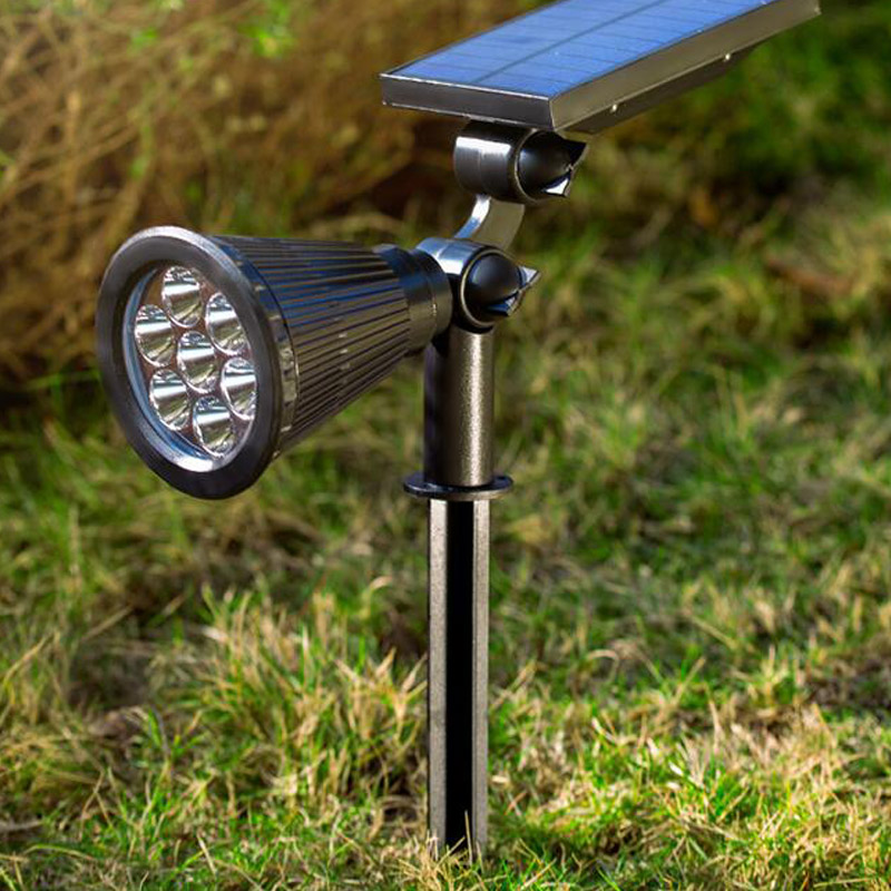 Solar LED Gartenstrahler mit automatischem Solarpanel