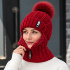 Knitted hat with scarf and fur pom-pom – Windproof for cold days