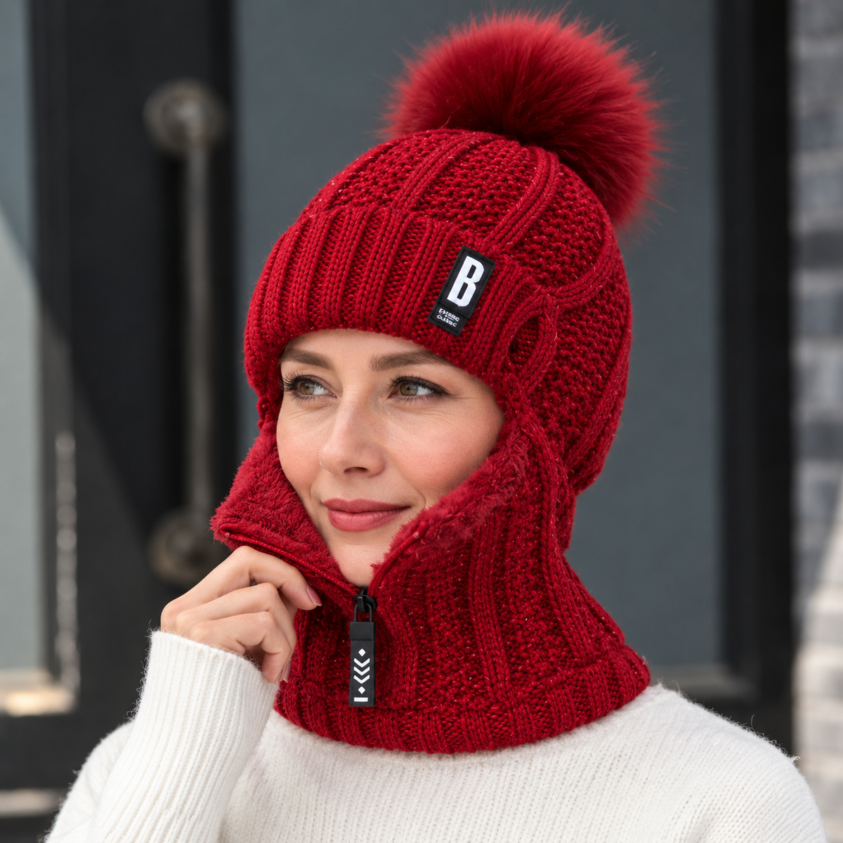 Knitted hat with scarf and fur pom-pom – Windproof for cold days