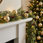 Grüne Girlande für die Weihnachtsdeko, biegsam, für Kamin und Treppe