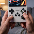 Retro handheld game console with 2 analog sticks, 640×480, in 5 colors