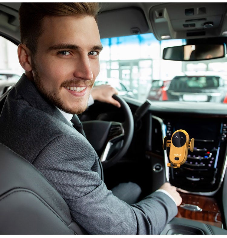 Wireless car charger with automatic phone holder