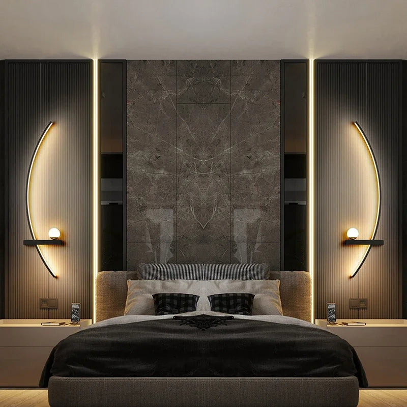 LED wall light with curved shape and integrated light modes
