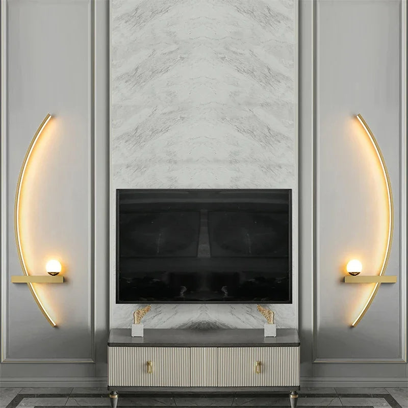 LED wall light with curved shape and integrated light modes