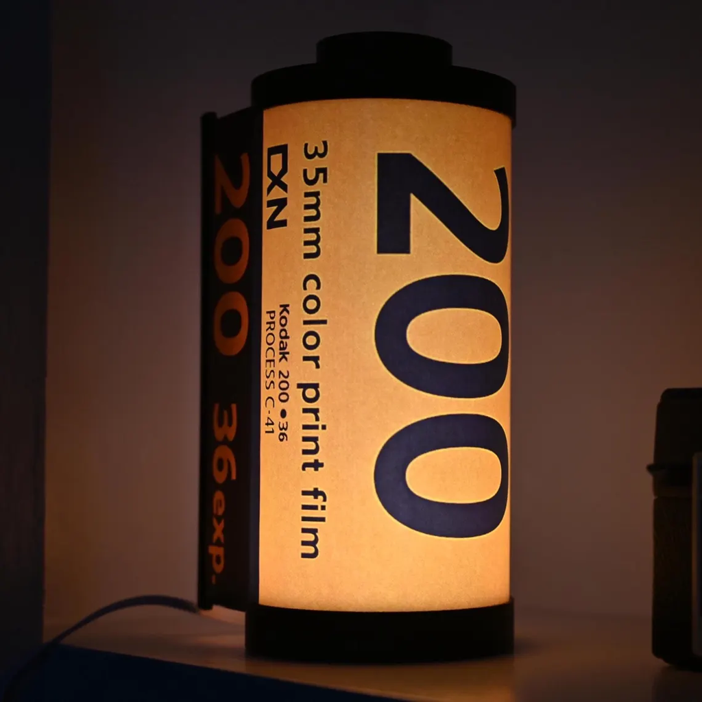 Tischlampe im Filmrollen-Design – Warmes Retro-Licht