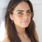 Sonnenbrille randlos rechteckig mit Metallbügeln und getönten Gläsern