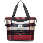 Foldable travel bag with wet compartment