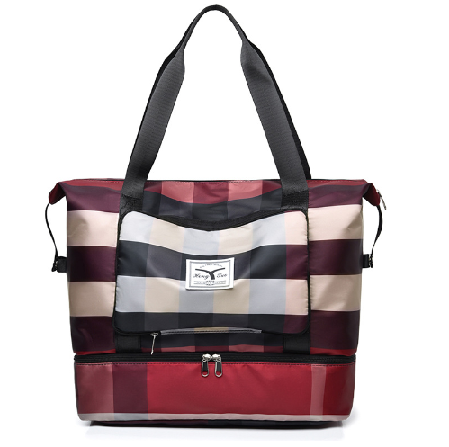 Foldable travel bag with wet compartment