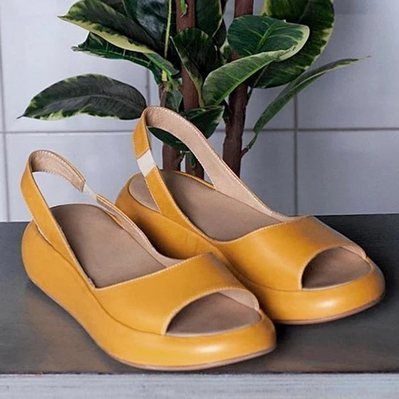 Comfort sandals for women with low heels – Orthopedically inspired
