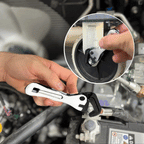 Compact ratchet tool with 1/4" drive for tight spaces