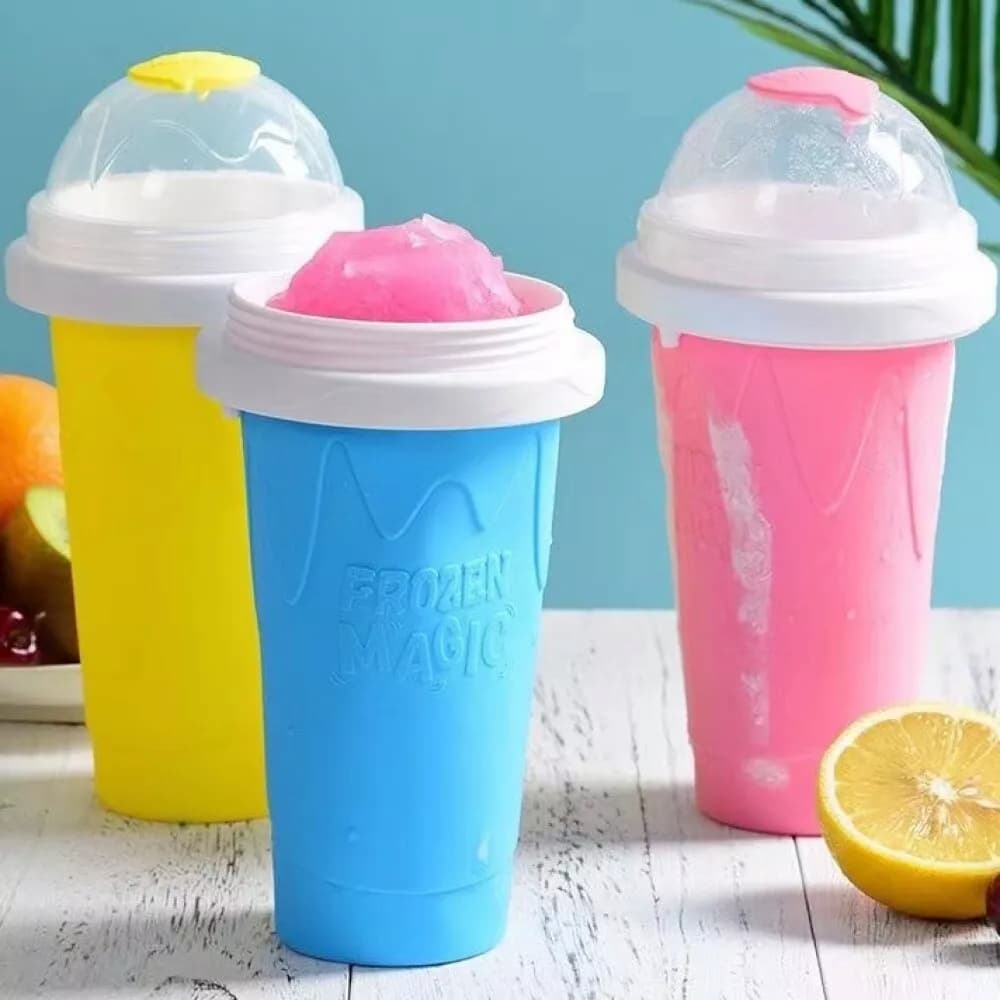 Slush maker cup with cooling core